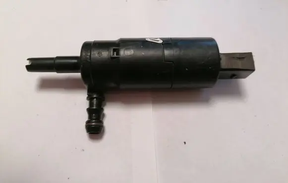 Audi A4 S4 B5 8D Headlight washer pump 3B7955681 001016