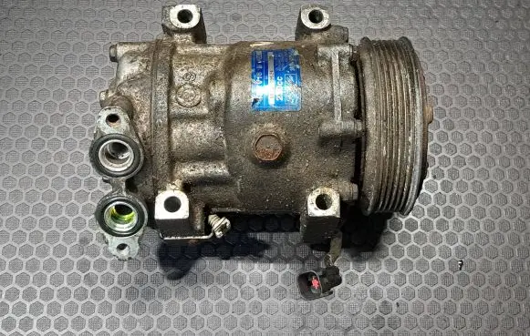 Volvo S40 Air conditioning (A/C) compressor (pump) 3M5H19D629TA