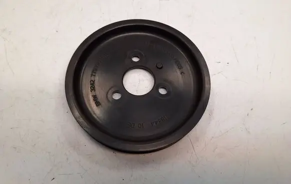 BMW 3 E90 E91 Power steering pump pulley 32427793983