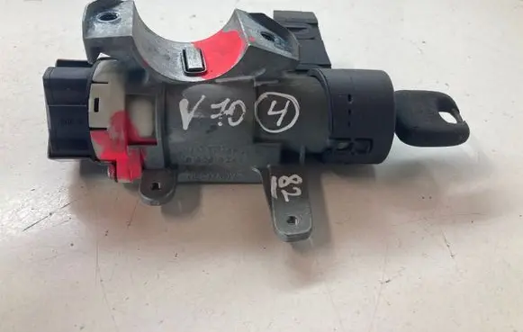 Volvo V70 Ignition lock 8626324 16184