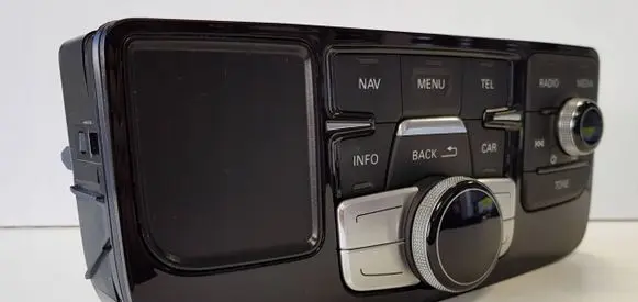 Head unit multimedia control