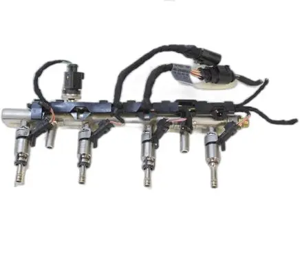 Volkswagen PASSAT B8 Fuel injector supply line/pipe 06K133317AB