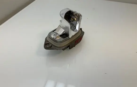 BMW 7 F01 F02 F03 F04 LED ballast control module 7339023