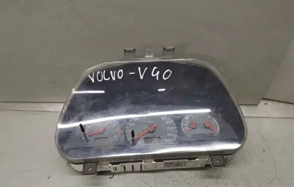 Volvo S40, V40 Speedometer (instrument cluster) 30862230