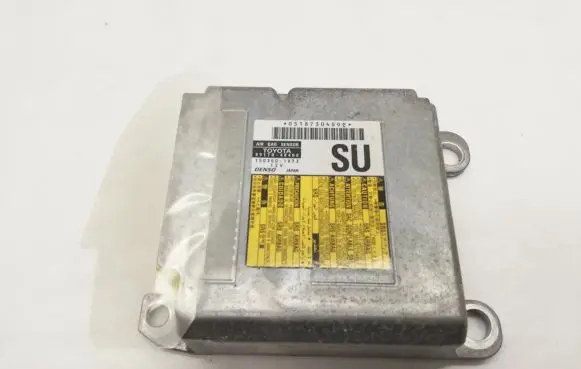Lexus RX 330 - 350 - 400H Airbag control unit/module 8917048400