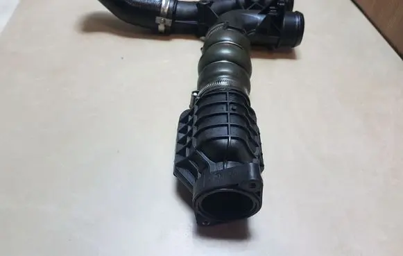 Peugeot 5008 Intercooler hose/pipe
