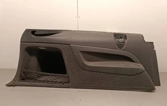 Audi Q7 4L Trunk/boot side trim panel 4L0863879