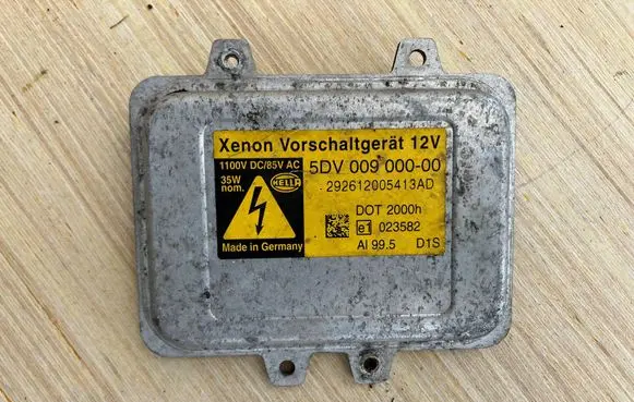 BMW 5 E60 E61 Headlight ballast module Xenon 5DV00900000 292612005413AD