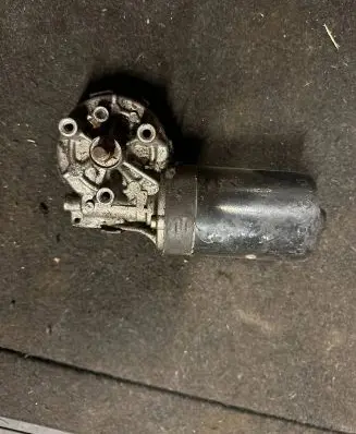 Audi A6 S6 C4 4A Wiper motor 0390241330
