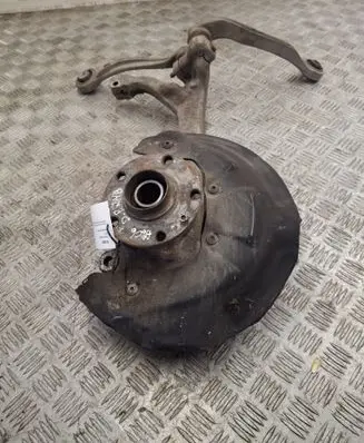Front wheel hub