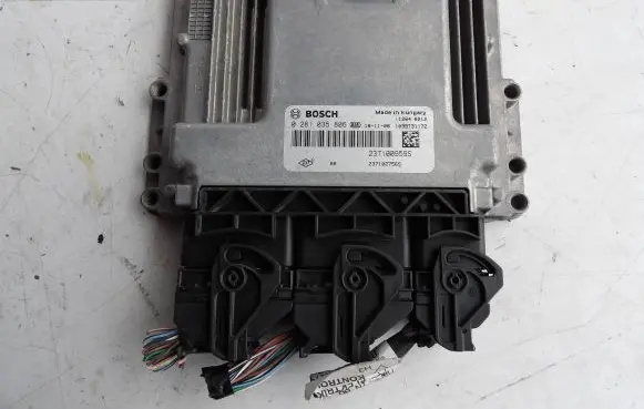 Renault Captur II Engine control unit/module 0281035806 237100959S 237102756S