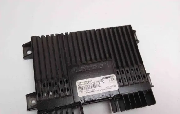 Mazda 5 Sound amplifier 3M8118T806BA