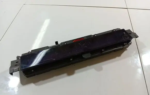 Renault Espace - Grand espace IV Speedometer (instrument cluster) P8200288816