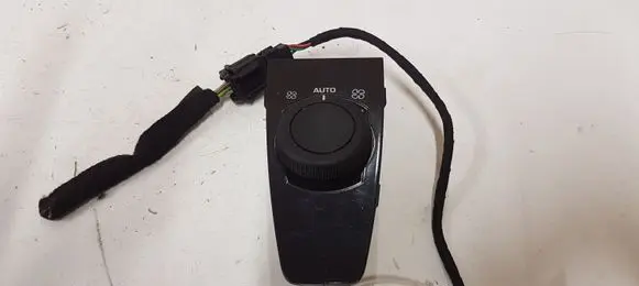 Citroen C4 Grand Picasso Interior fan control switch 9659796977
