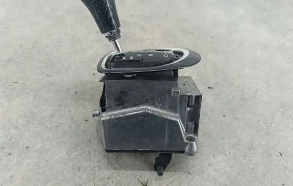 Mercedes-Benz S W220 Gear shifter/selector A2202670924