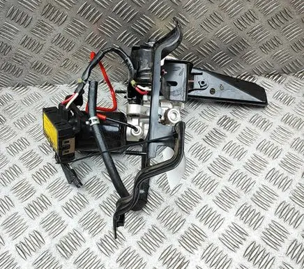 Lexus RX 450H ABS Pump 4707048070