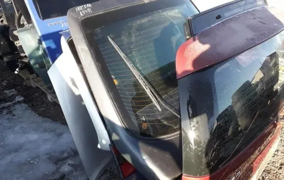 Nissan Primera Tailgate/trunk/boot lid pilkas