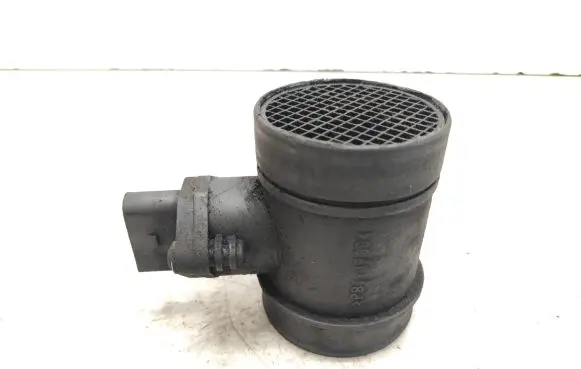 Audi A8 S8 D2 4D Mass air flow meter 0281002435