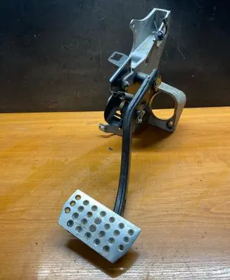 BMW X5 E53 Brake pedal 6752789