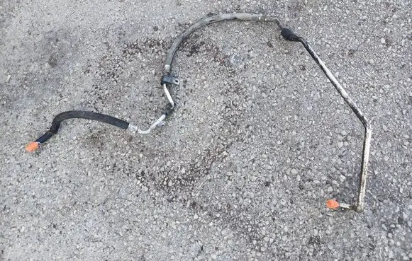 Opel Vivaro Power steering hose/pipe/line 497258709 93868484