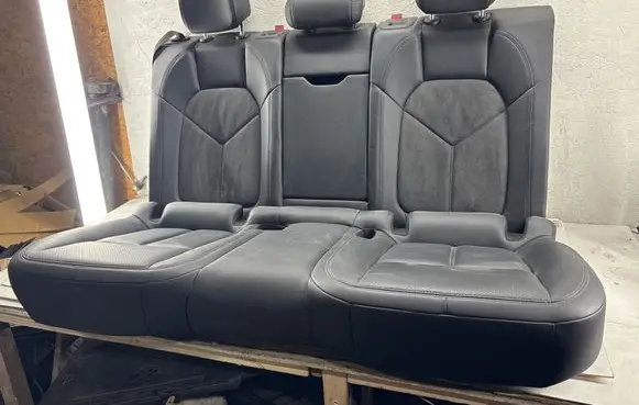 Porsche Macan (95B) Second row seats 95B857807A