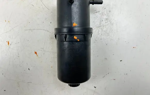 Volkswagen Amarok Fuel filter housing WK9016