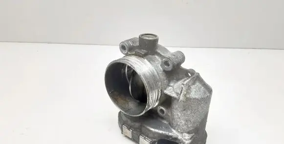 Volvo V70 Throttle valve 8692720 0281002701