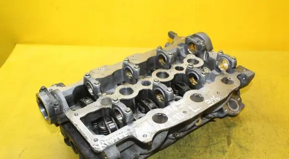 Peugeot 607 Engine head 4R8Q-6C064-AG