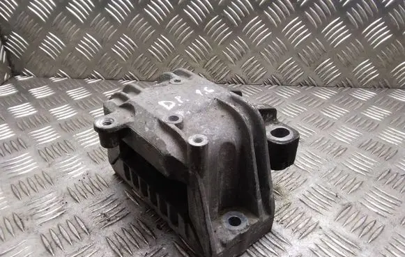 Volkswagen Golf V Engine mount bracket 1K0199262