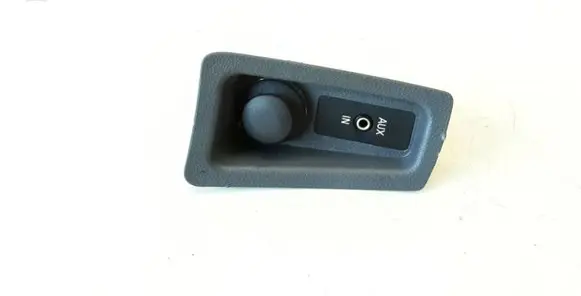 BMW 1 E81 E87 AUX in-socket connector 61316930561 6131693056102