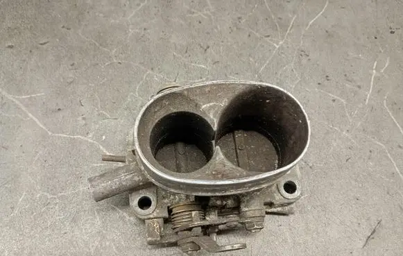 Porsche 944 Throttle body valve 