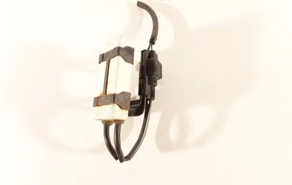 Toyota Yaris Coolant fan relay 2468102851