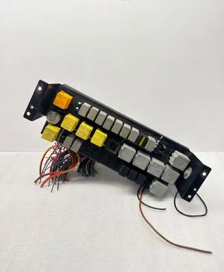 Mercedes-Benz Sprinter W901 W902 W903 W904 Fuse module 9425426040