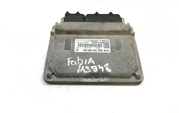 Skoda Fabia Mk2 (5J) Engine control unit/module ECU 03D906023 K3948