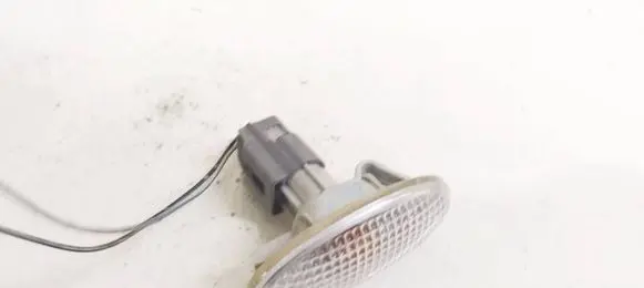 Mazda 5 Front fender indicator light e13010635