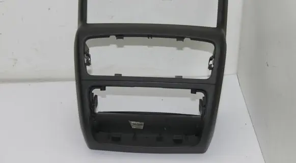 Other center console (tunnel) element