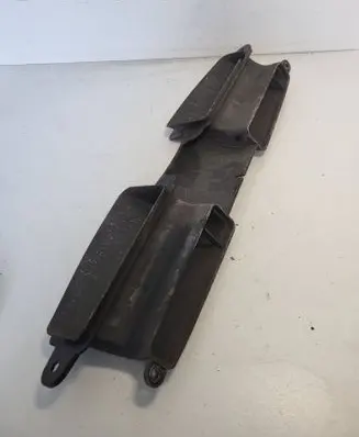 BMW 3 E90 E91 Air intake duct part 657343012