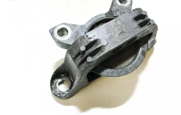 Ford Focus Engine mount bracket 1m516f012ba 1m51-6f012-ba