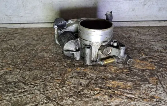Volkswagen Sharan Throttle valve 022133062AB