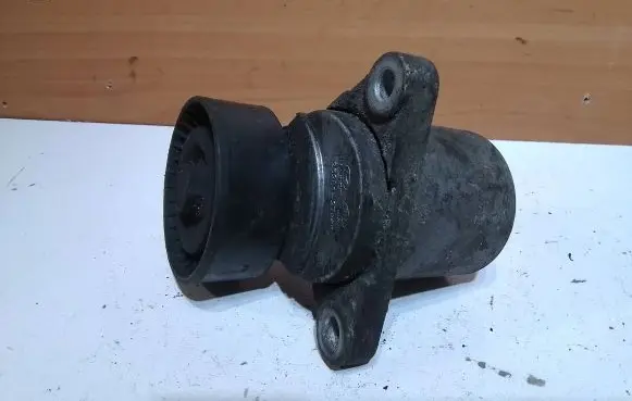 Hyundai Tucson JM Generator/alternator belt tensioner 2528127