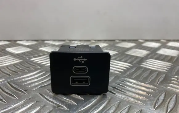 Ford Focus USB socket connector NX7T14F014AD