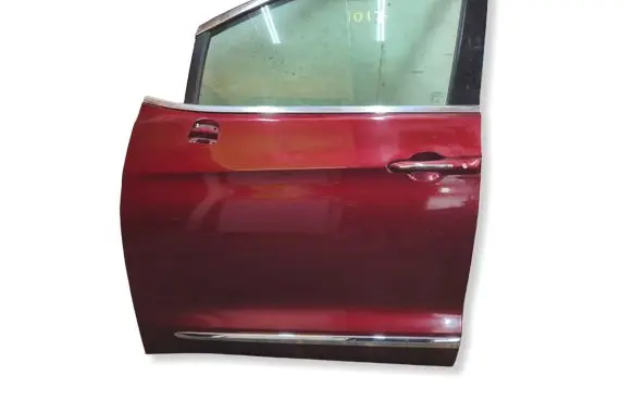 Chrysler Pacifica Front door 