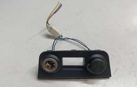 Hyundai i30 Cigarette lighter front 84621R2000S2 84621R2000