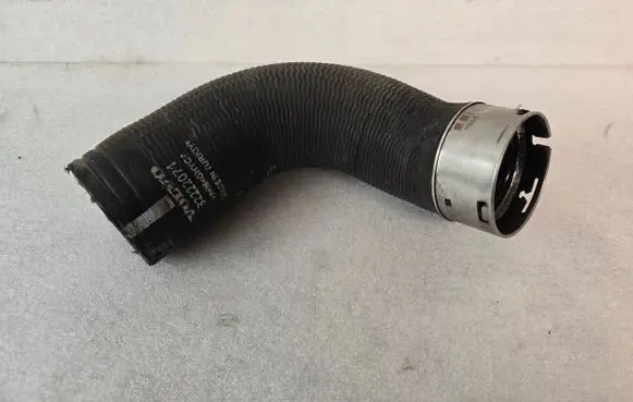 Volvo V60 Intercooler hose/pipe 32222071