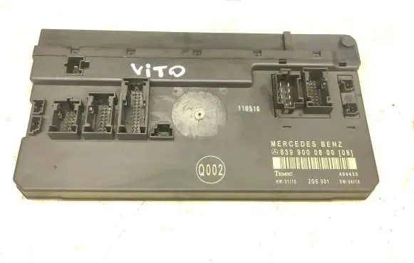 Mercedes-Benz Vito Viano W639 Comfort/convenience module 6399000800 404435