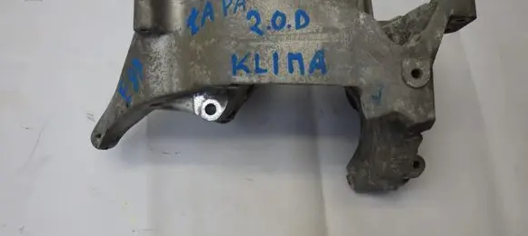 BMW 1 E81 E87 A/C compressor mount bracket 