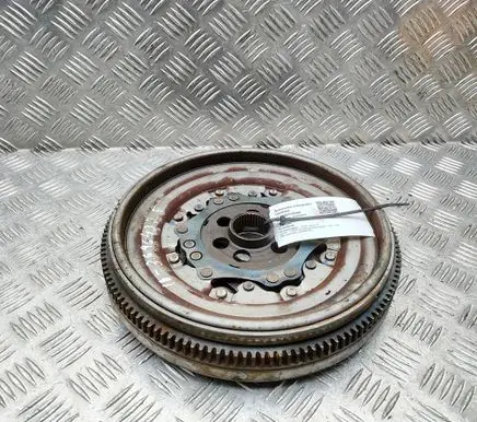 Audi Q3 F3 Flywheel 04L105266AD