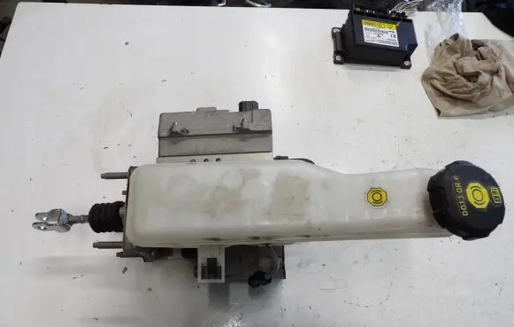 Hyundai Kona I Master brake cylinder 58500CM110