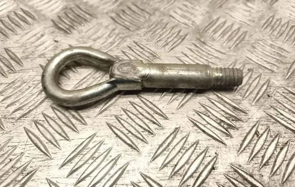 Opel Vectra C Towing hook eye