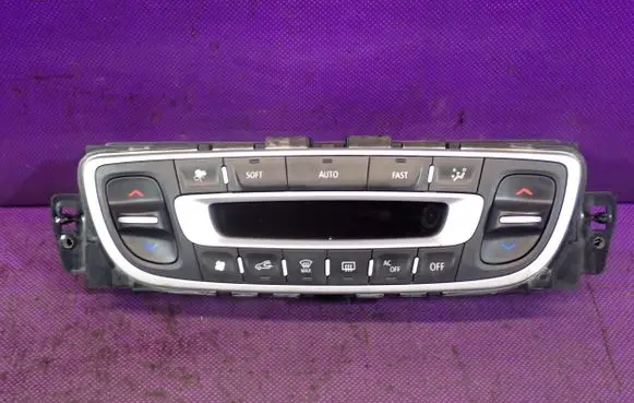 Renault Megane III Climate control unit T1001909K